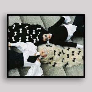 Graphic Fashion Recline
