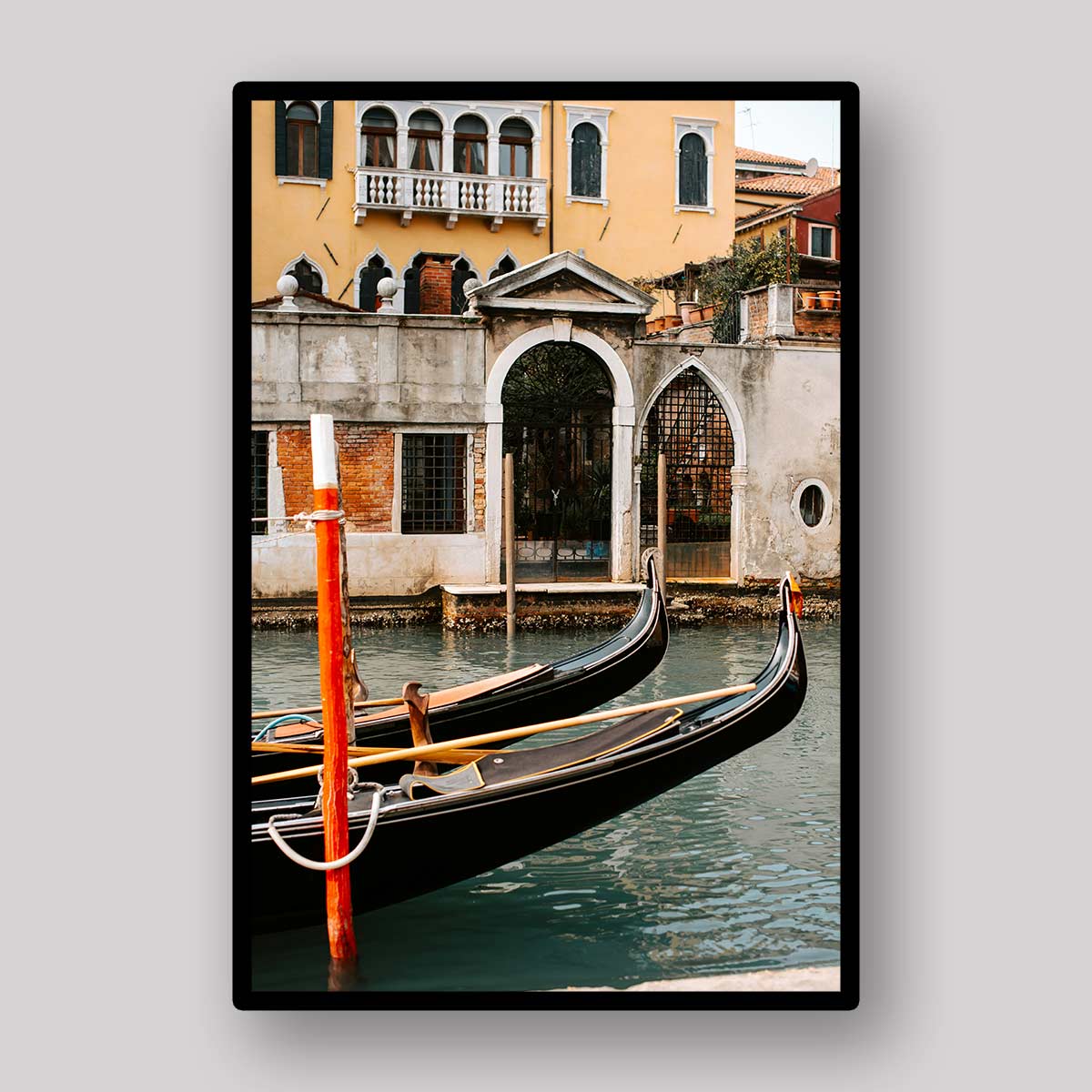 Venice Gondola Entry